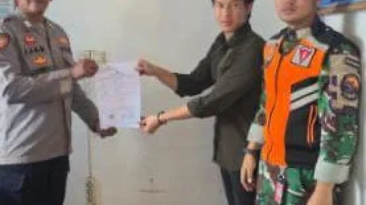 Korpasgat Supadio Kawal Penyerahan Miras Sitaan di Bandara Jayapura