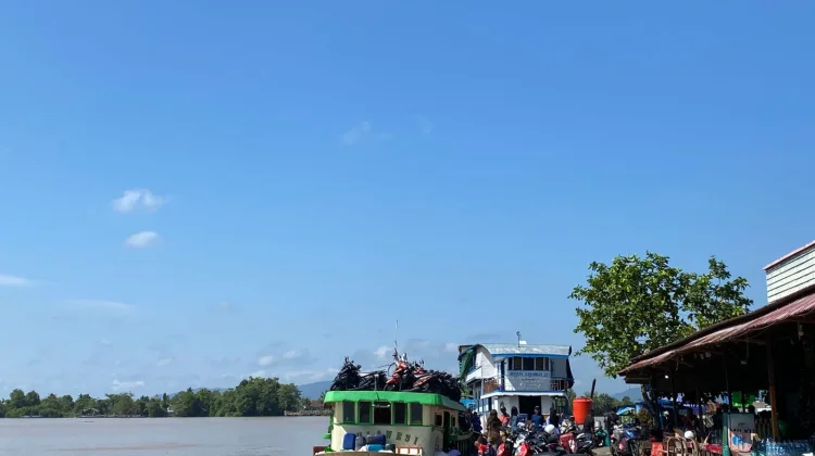 Mudik Jalur Transportasi Sungai Alami Peningkatan di Pelabuhan Rasau Jaya