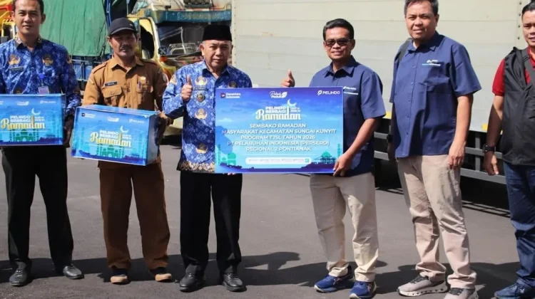 Pemkab Mempawah dan Pelindo Bantuan Sembako Warga Sungai Kunyit