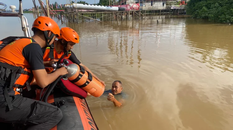 Tim SAR Gabungan Temukan Anak Tenggelam di Sungai Kapuas