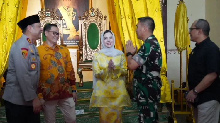 Pangdam Tanjungpura Hadiri Halalbihalal di Istana Kadariyah