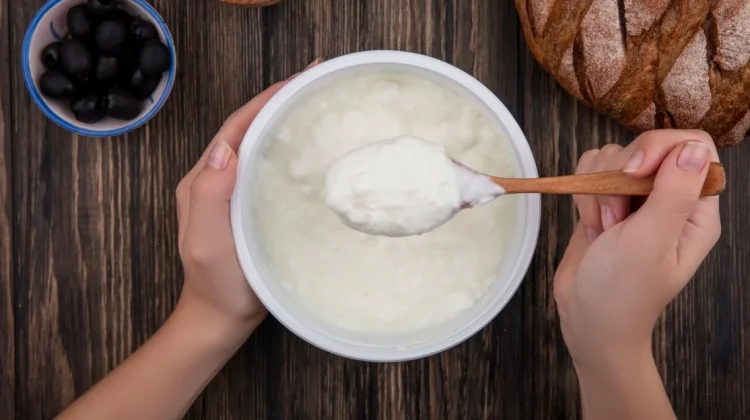 Kenali Manfaat dan Dampak Konsumsi Yogurt