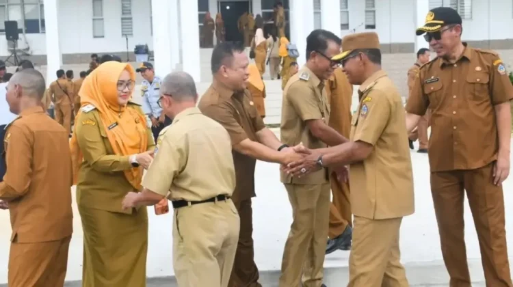 Pemkab Kayong Utara Komitmen Pelayanan Masyarakat