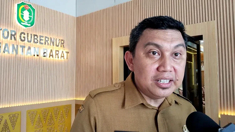 Disdikbud Kalbar Soroti Video Viral Kritik Jalan Rusak