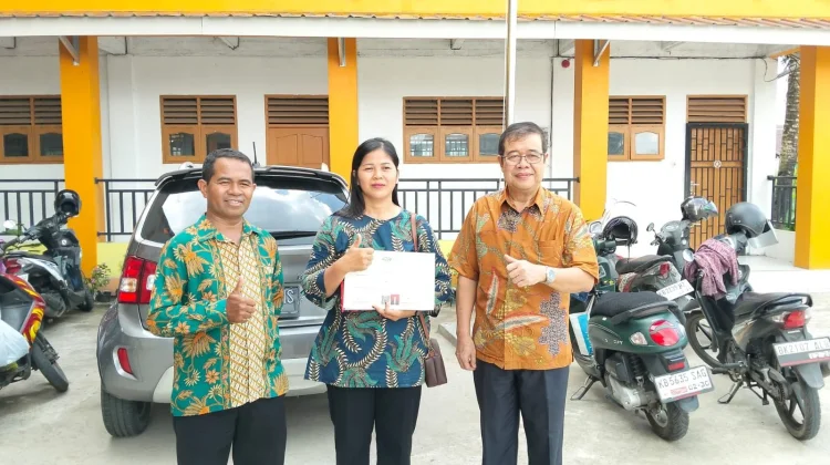 Puluhan Guru di Pontianak Terima Sertifikat PPG