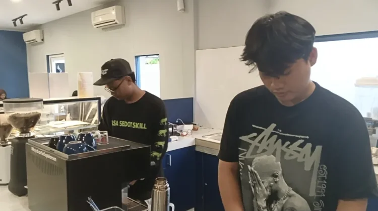 Coffee Shop di Pontianak Antisipasi Kelangkaan Susu UHT