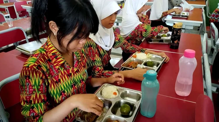 MBG Kota Pontianak Sasar 170 Ribu Penerima Manfaat