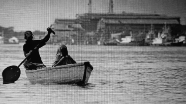 Sampan: Urat Nadi Penyeberangan Masyarakat Pontianak