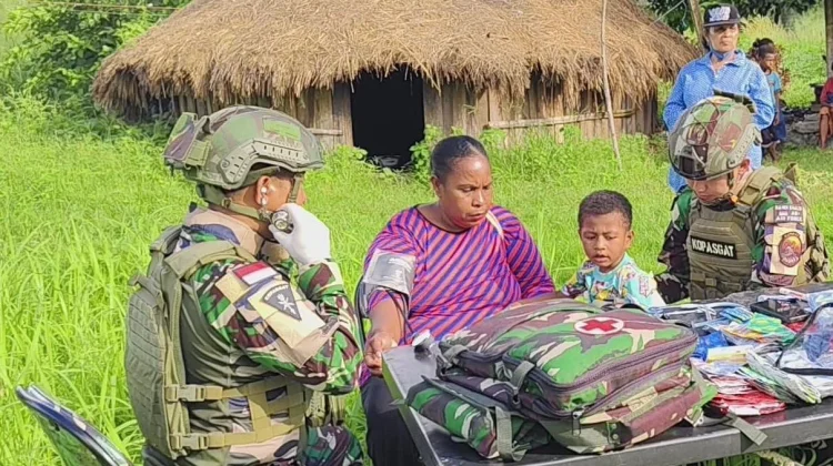 Satgas 466 Pasgat Supadio Beri Layanan Kesehatan Gratis di Jayapura