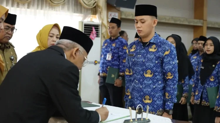 240 Pejabat Fungsional Dilantik, Sekda Tekankan Disiplin dan Kinerja ASN