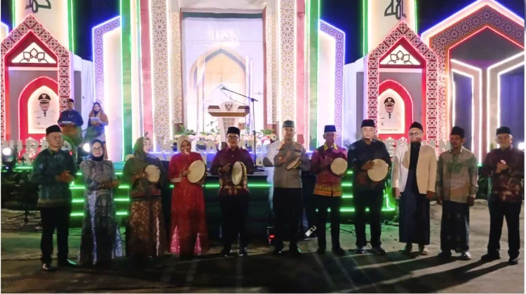 MTQ XII Kubu Raya Dibuka, Sujiwo Janjikan Bonus Umroh