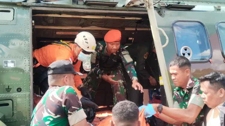 Korban PK-CFX Dievakuasi ke Supadio, Operasi Berlanjut