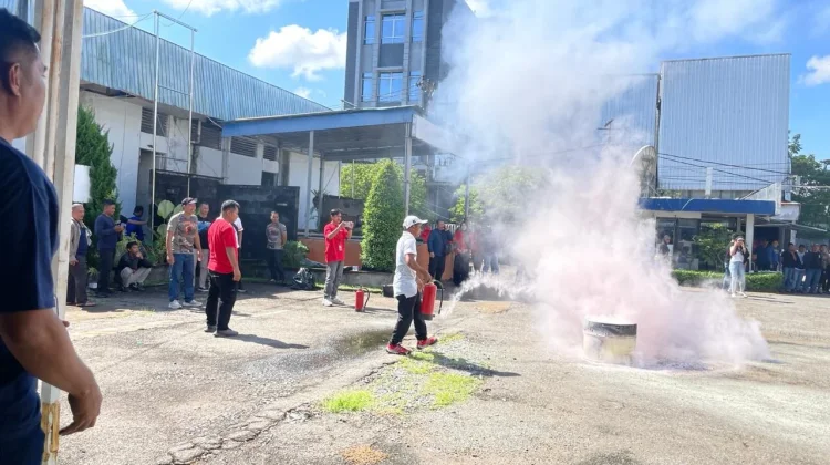 BRI BO Pontianak adakan Simulasi Pencegahan dan Penanganan Kebakaran