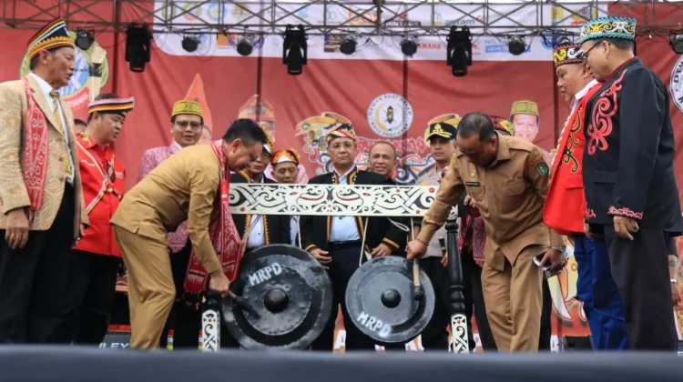 Naik Dango sebagai Identitas Budaya Kalbar