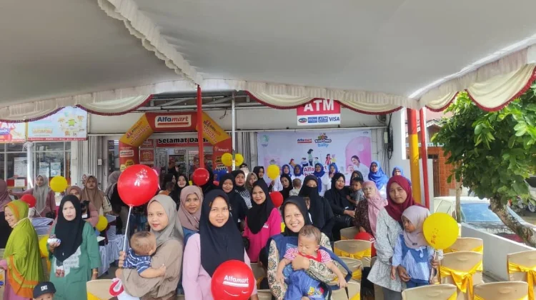 Alfamart WINGS Group Sasar Ribuan Ibu dan Balita Program Sahabat Posyandu