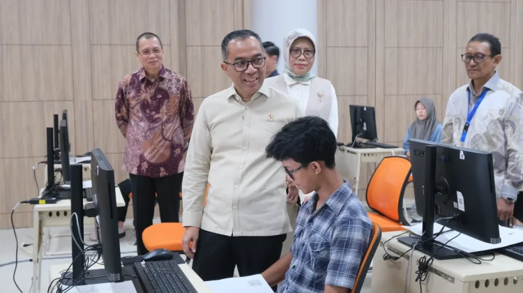 Mendiktisaintek Tinjau UTBK-SNBT Untan, Pastikan Lancar dan Minim Kecurangan