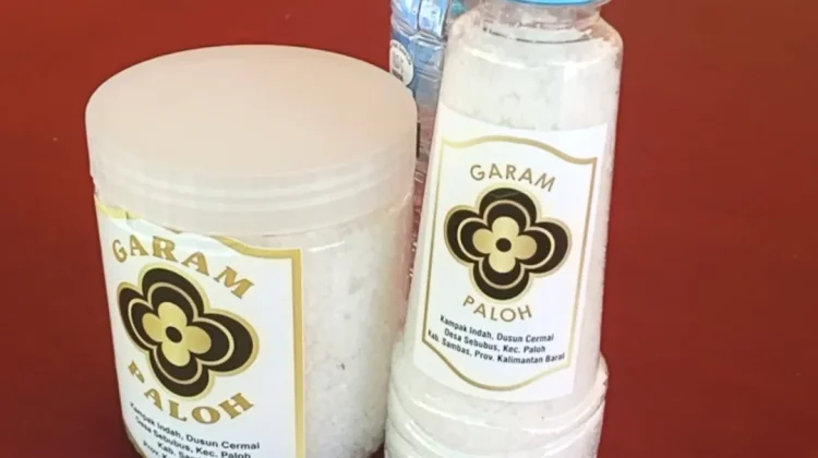 Produksi Garam Jadi Mata Pencaharian Utama Warga Paloh