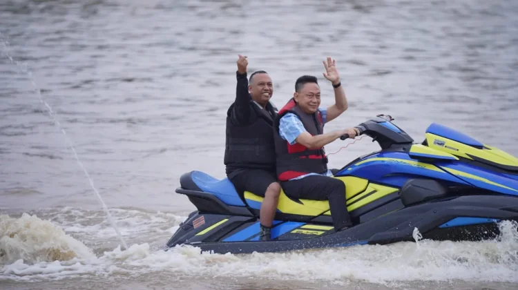 Edi Jajal Jetski di Sungai Kapuas, Dorong Potensi Wisata Air