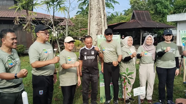 Hari Bumi Gubernur Kalbar Ajak Masyarakat Hijaukan Bumi lewat Penanaman Pohon