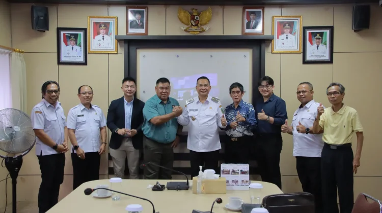 Bupati Bengkayang Bahas Kerja Sama Digital dan Tenaga Kerja dengan Tamu Malaysia