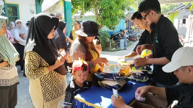 Warga Lemukutan Antusias Sambut Program Gerakan Pangan Murah