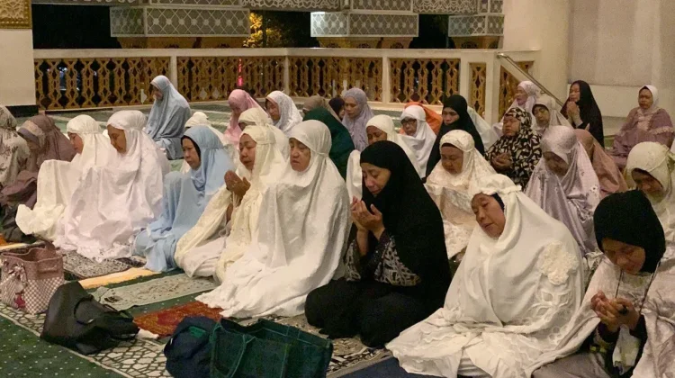 Ratusan Jemaah Haji Ikuti Istighotsah, Kemenhaj Tekankan Kesiapan Fisik
