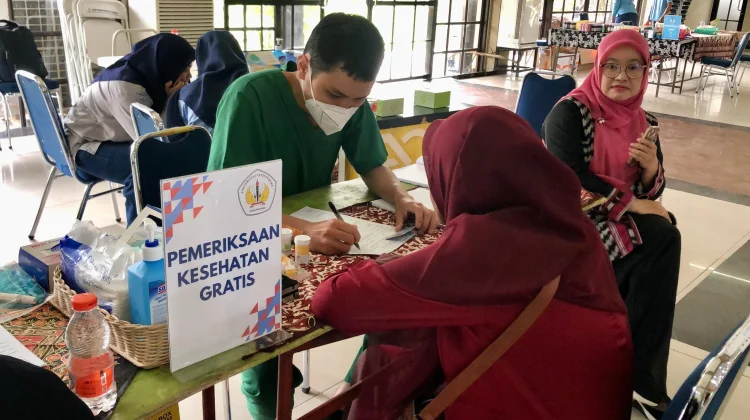 Kolaborasi Untan dan IDI Kalbar: Hadirkan Layanan Kesehatan Gratis