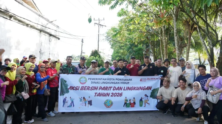 DLH Pontianak Ajak Warga Jaga Kebersihan Parit dan Lingkungan