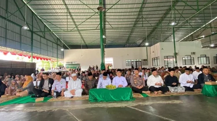Haflah Akhirussanah Ponpes Bustanul Qur'an Melawi Berlangsung Khidmat