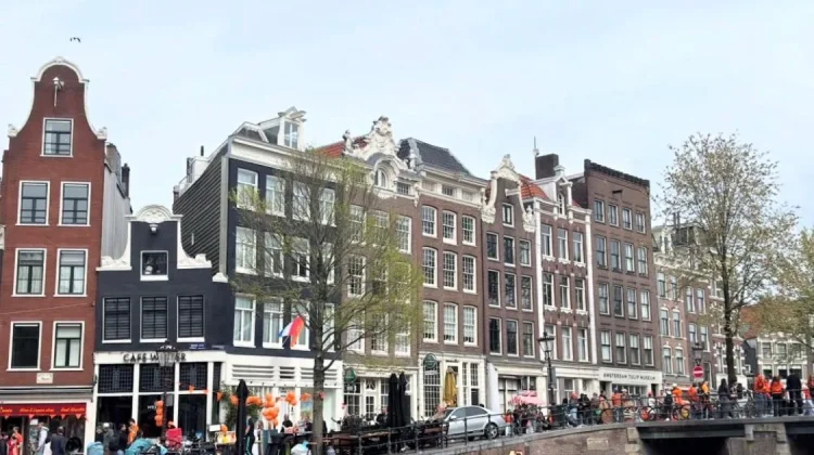 Menikmati Kota Rotterdam, Mengunjungi Kubuswoning
