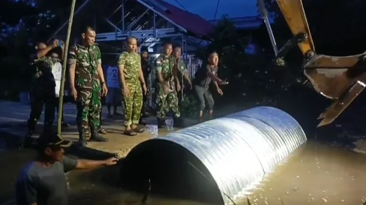 Dandim Sambas Tinjau Pembangunan Jembatan Aramco