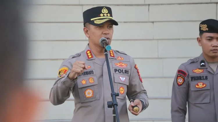 Kapolresta Pontianak Tekankan Disiplin dan Pelayanan Polisi