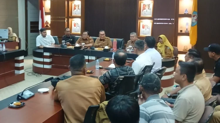 Bupati Sujiwo Ambil Langkah Cepat Atasi Kelangkaan Solar