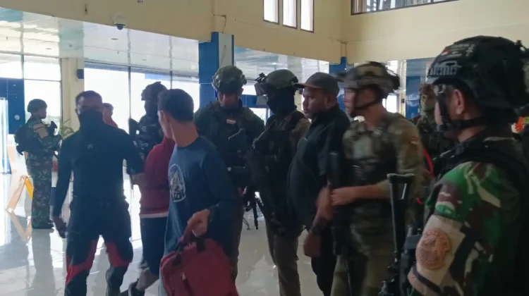 Satgas Yon Parako 466 Pasgat dan Satgas ODC Ringkus Wakil Danyon HSSBI di Yahukimo