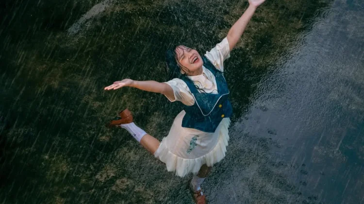 Idgitaf Gandeng Hindia dan Dere di Album Kedua “Berusaha di Bawah Hujan”