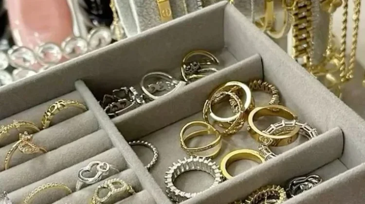 Mengenal Perbedaan Rhodium dan Stainless Steel pada Perhiasan