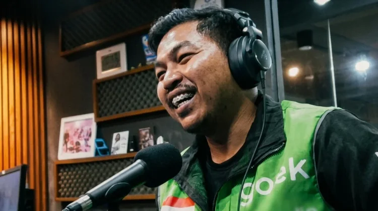 Dari Orderan Aneh sampai Endorse Kuliner, Ini Cerita Dede Suhendra