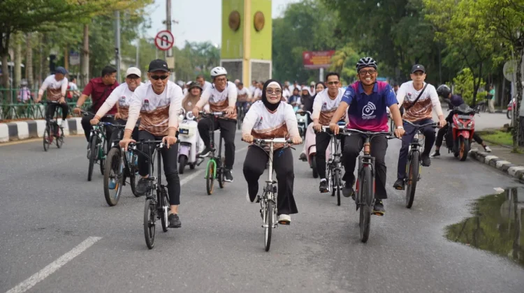 Wali Kota se-Kalimantan Gowes Bareng Keliling Pontianak