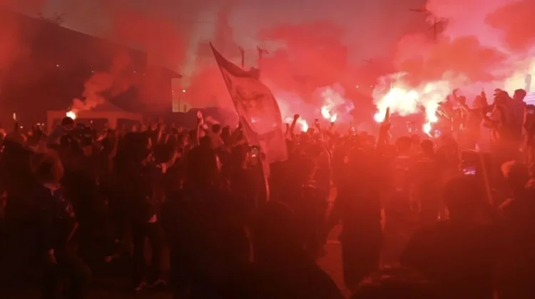 Antusiasme Viking Kalbar Warnai Nobar Persib Bandung di CW Okto Ayani 2