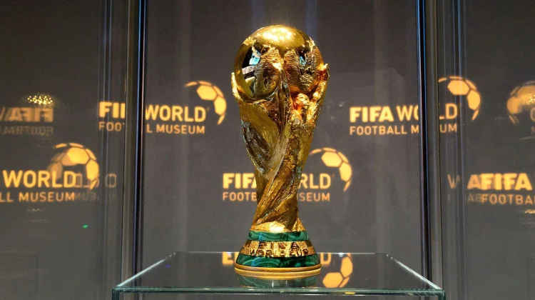 FIFA World Cup 2026: Trophy, Simbol Kejayaan Sepak Bola Modern