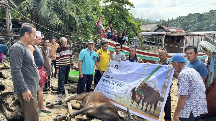 Kebersamaan Idul Adha, DIB Salurkan Hewan Kurban untuk Masyarakat Kayong Utara