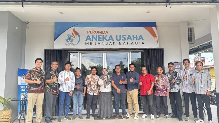 Perumda Kubu Raya Perluas Kemitraan dengan Intan Pariwara dan Gratis Ongkir