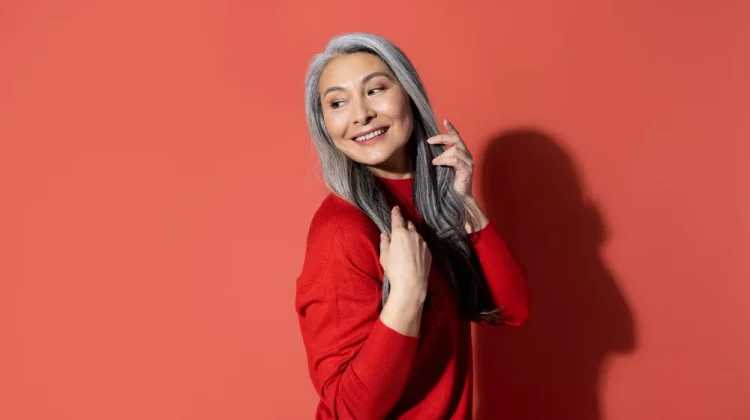 Lima Alasan Rambut Wanita Lebih Cepat Memutih