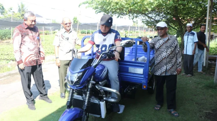 Bantuan Kendaraan Angkut Permudah Aktivitas Poktan Dharma II