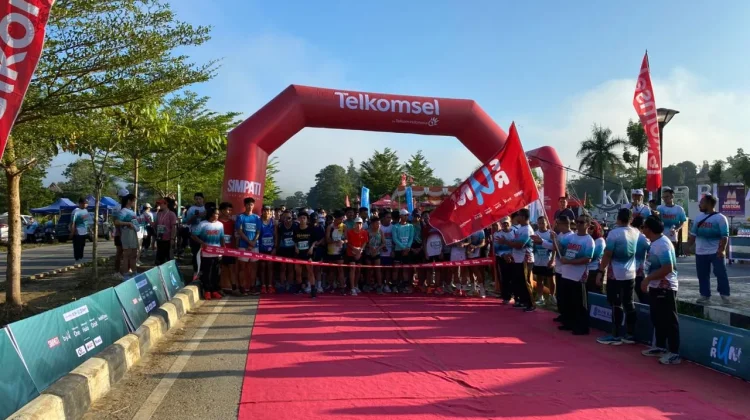 Fun Run HLH 2026 di Bengkayang Diikuti Ratusan Warga