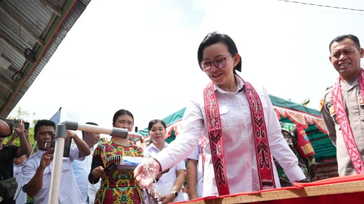 Warga Desa Sepangah Kini Nikmati Air Bersih, Bupati Landak: Tolong Dirawat