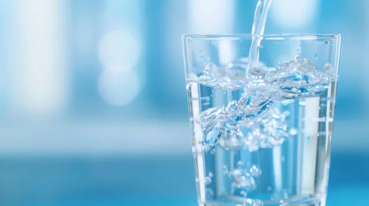 Tujuh Gangguan Kesehatan Kurang Minum Air Mineral