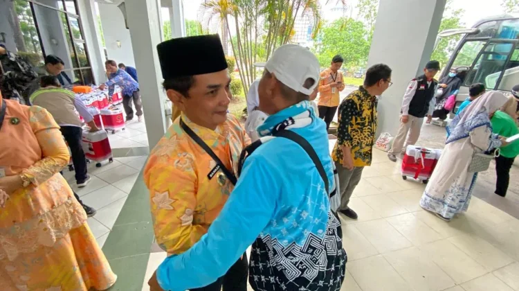 Jemaah Haji Pontianak Tiba di Batam, Bahasan: Semoga Menjadi Haji Mabrur