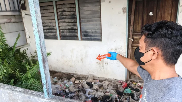 Mayat Pria Ditemukan di Rumah Kosong, Anak-anak Histeris