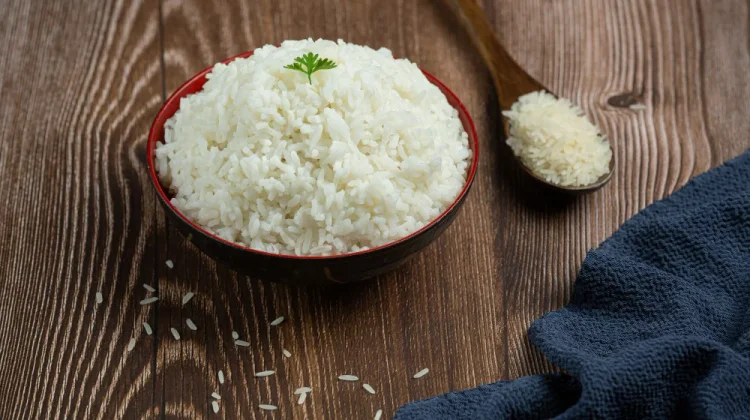 Lima Alasan Orang Indonesia Suka Makan Nasi